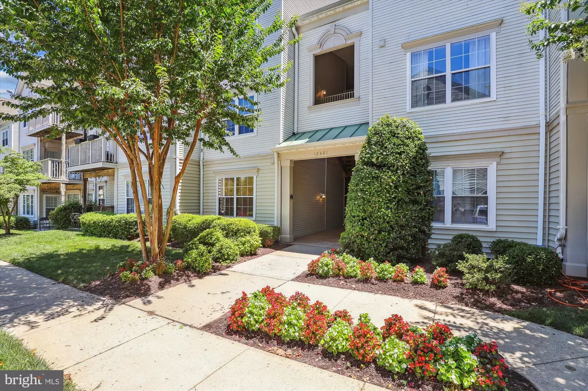 Fairfax, VA 22033,12461 HAYES CT #203