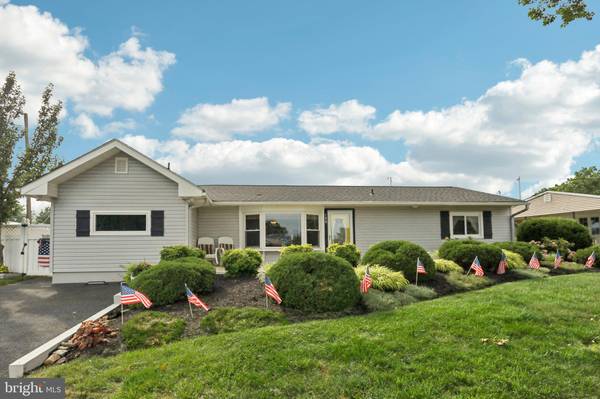 159 THORNRIDGE DR, Levittown, PA 19054