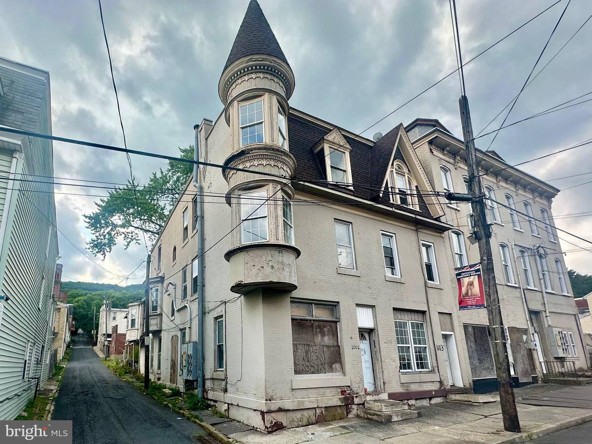 Pottsville, PA 17901,1001-1003 W MARKET ST