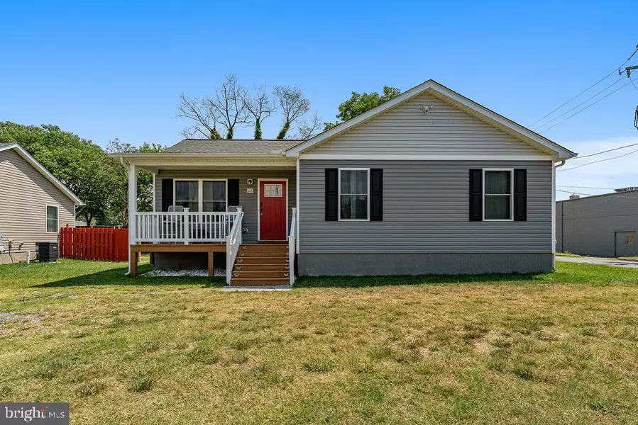 618 FRANKLIN ST, Colonial Beach, VA 22443