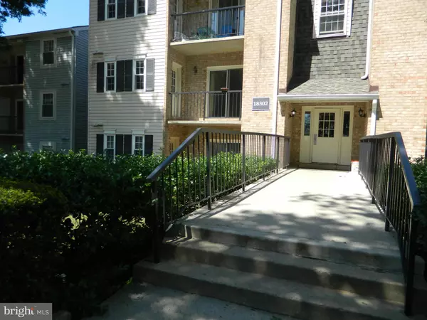 18302 STREAMSIDE DR #201, Gaithersburg, MD 20879