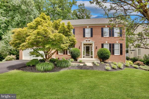 5027 WHISPER WILLOW DR,  Fairfax,  VA 22030