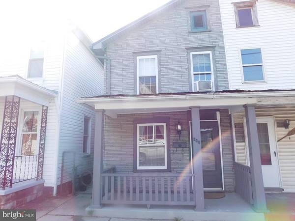 230 W 5TH ST, Lewistown, PA 17044