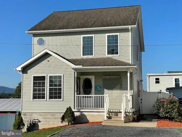 210 N WAYNE ST, Lewistown, PA 17044