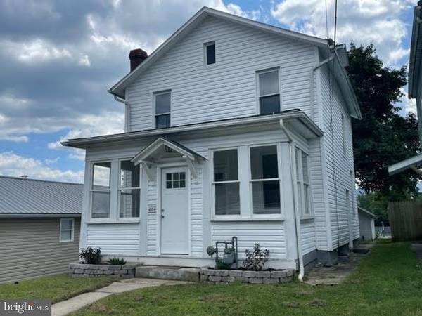 604 W 5TH ST, Lewistown, PA 17044