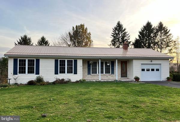 538 SUMMIT DR, Lewistown, PA 17044