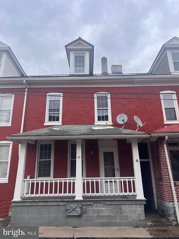 14 MARBLE ST, Lewistown, PA 17044