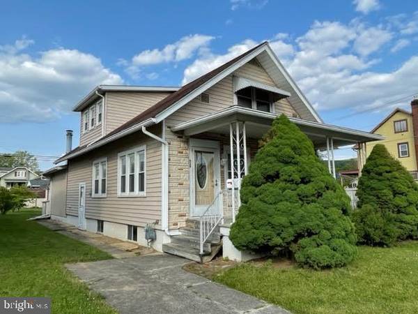 629 S WAYNE ST, Lewistown, PA 17044