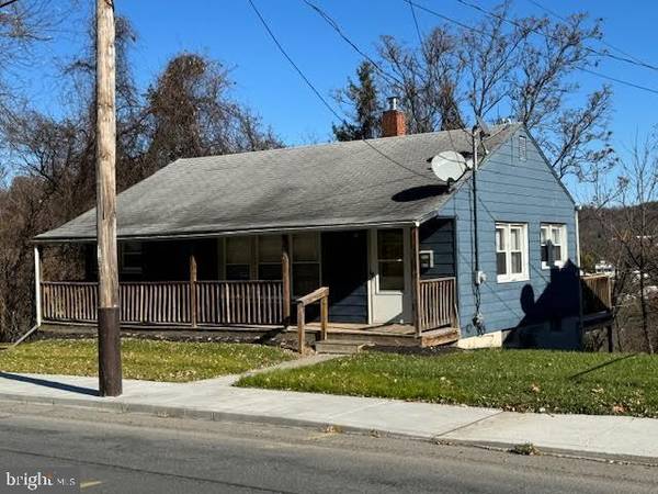 692 VALLEY ST, Lewistown, PA 17044