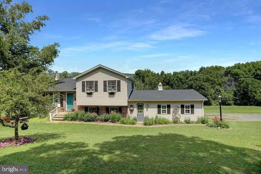 357 MUDDY RUN RD, Mifflintown, PA 17059