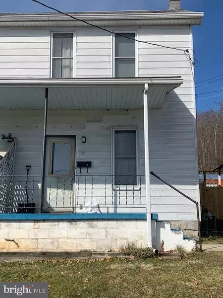 22 CATHERINE ST, Lewistown, PA 17044