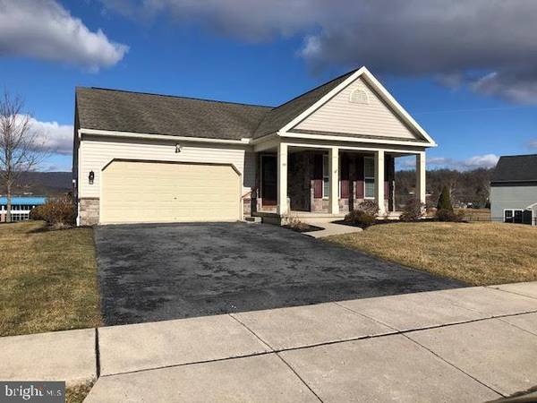 166 CAMBRIDGE LN, Lewistown, PA 17044