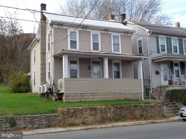 633 VALLEY ST #A & B, Lewistown, PA 17044