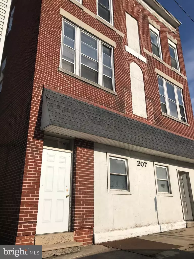 Lewistown, PA 17044,207 W MARKET ST #1-9