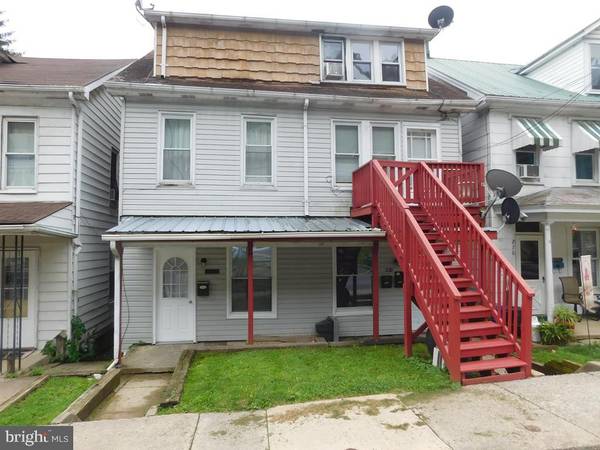 232/234 E 4TH ST, Lewistown, PA 17044