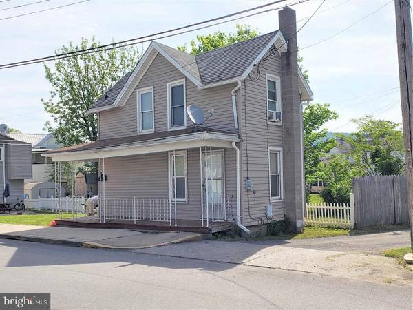 47 W CHARLES ST, Lewistown, PA 17044