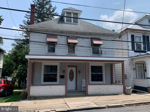 170 PANNEBAKER AVE, Lewistown, PA 17044