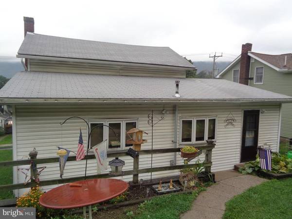 Burnham, PA 17009,402 E FREEDOM AVE