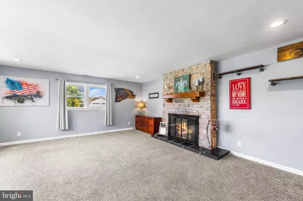 Gibbstown, NJ 08027,32 RAMBO AVE