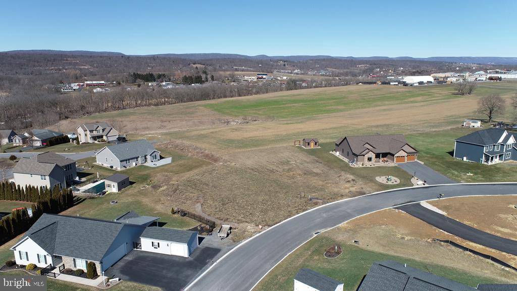 Mifflintown, PA 17059,0 FARMERS LN