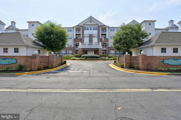 2605 CHAPEL LAKE DR #301, Gambrills, MD 21054