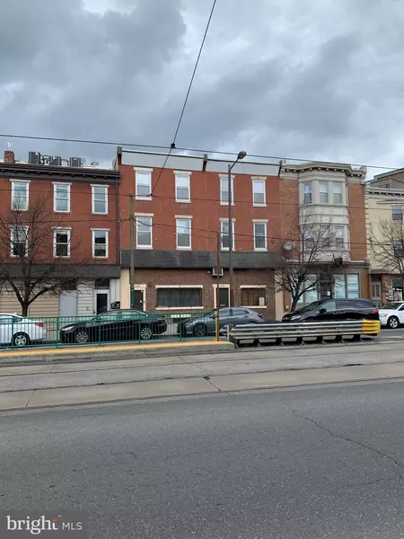 233-35 W GIRARD AVE, Philadelphia, PA 19123