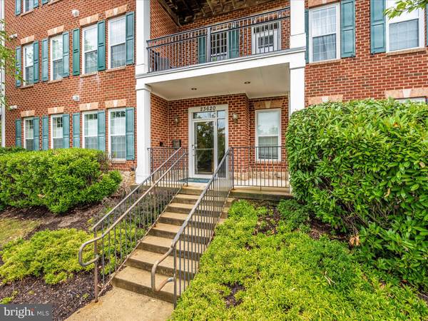 23620 OVERLOOK PARK DR #302, Clarksburg, MD 20871