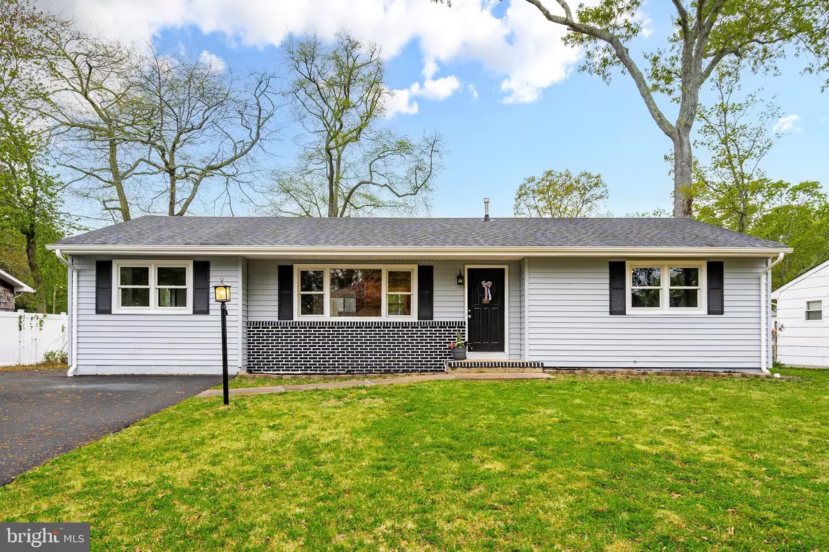 Forked River, NJ 08731,320 RIVIERA DR