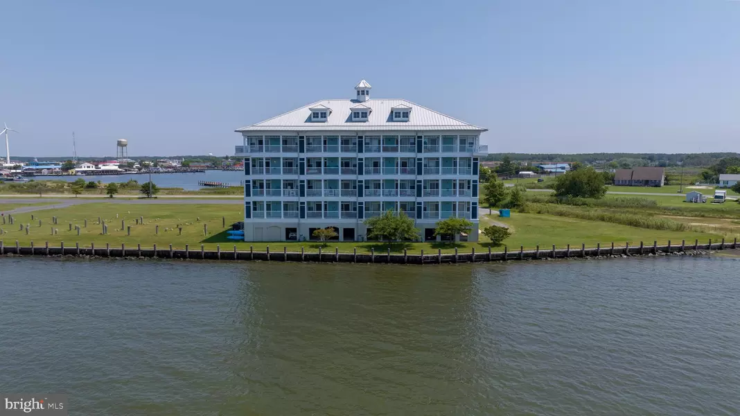 1089 PUPPY HOLE CT #304, Crisfield, MD 21817