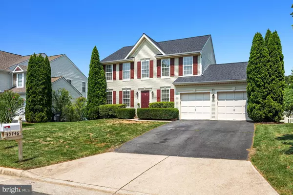 Round Hill, VA 20141,35746 PARKLAWN CT