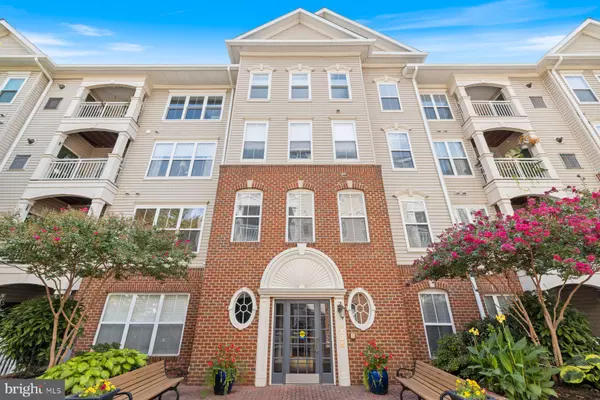 Alexandria, VA 22304,5108 DONOVAN DR #204