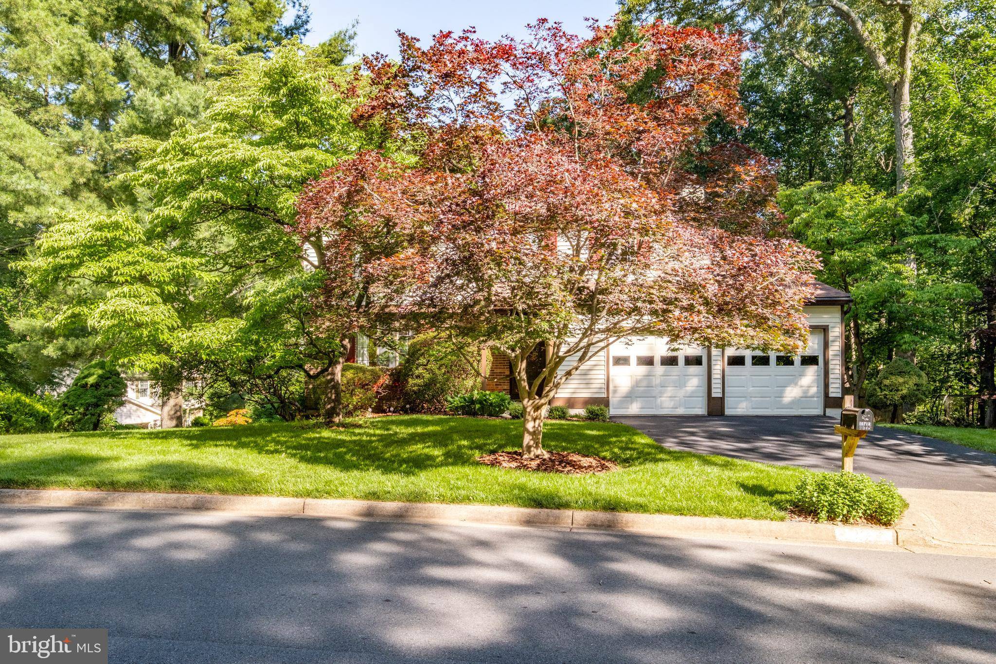 Burke, VA 22015,10712 FREDS OAK CT