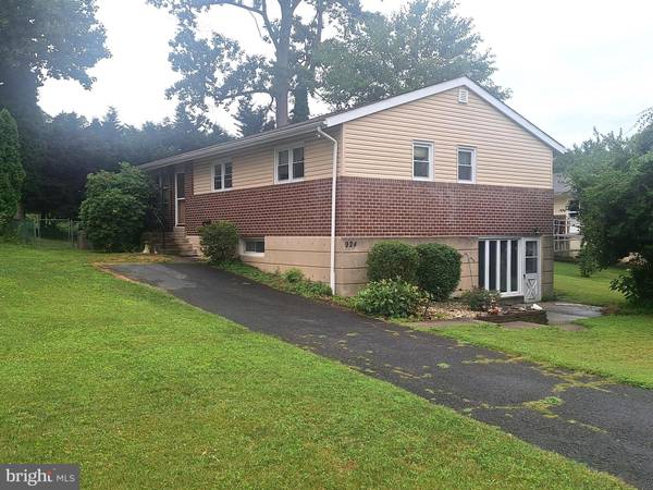 924 STEWART AVE, Springfield, PA 19064