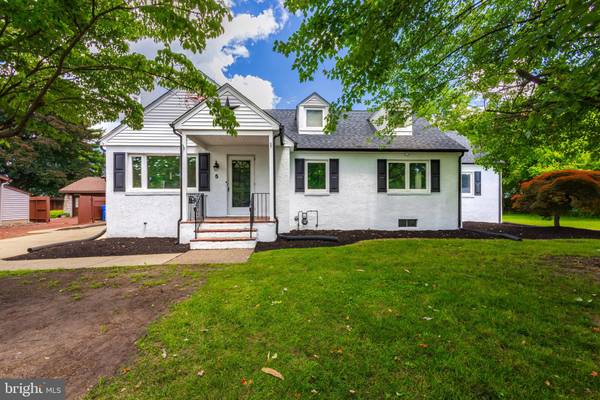 5 LINDEN AVE, Riverton, NJ 08077