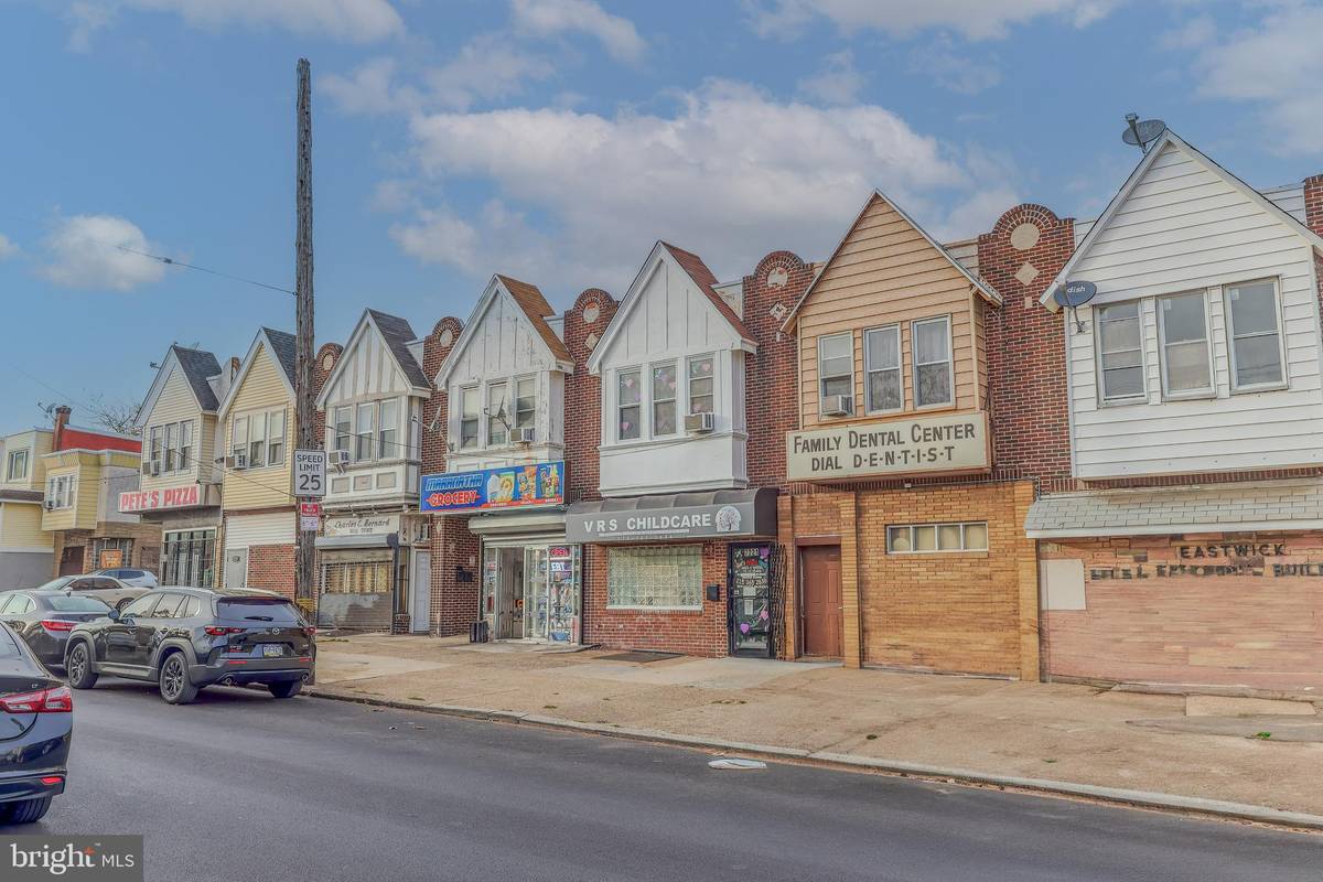 Philadelphia, PA 19142,7221 W PASSYUNK AVE