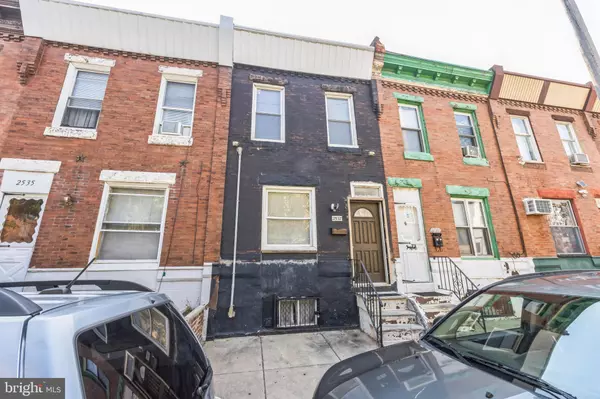 2537 S MARSHALL ST, Philadelphia, PA 19148