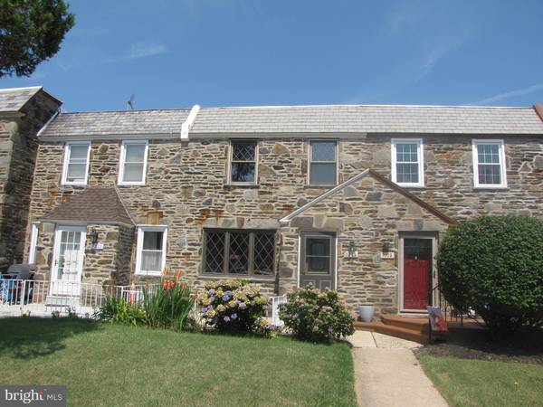 7321 SHERWOOD RD, Philadelphia, PA 19151