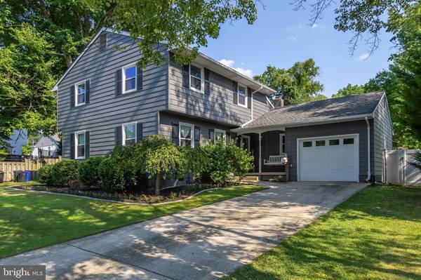 616 STRATFORD AVE, Woodbury Heights, NJ 08097