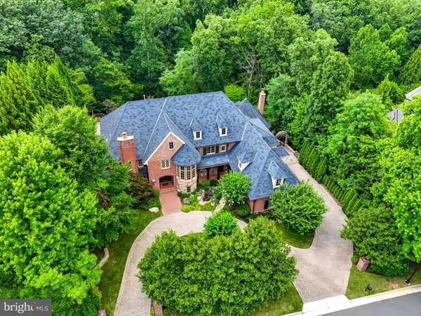 Mclean, VA 22102,852 ALVERMAR RIDGE DR