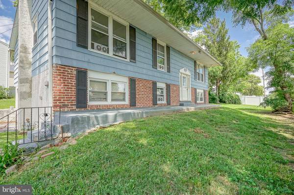 425 NORTH LN, Ridley Park, PA 19078