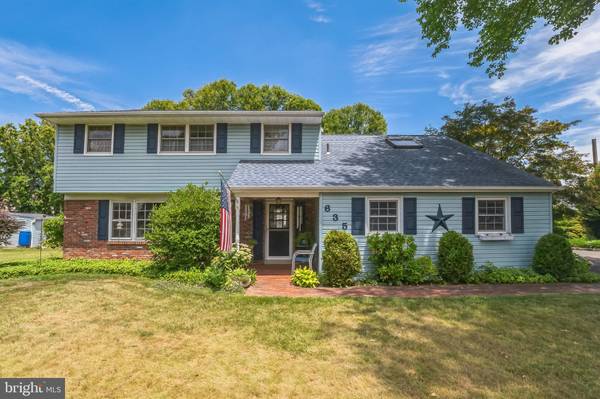 635 SERRILL DR, Hatboro, PA 19040