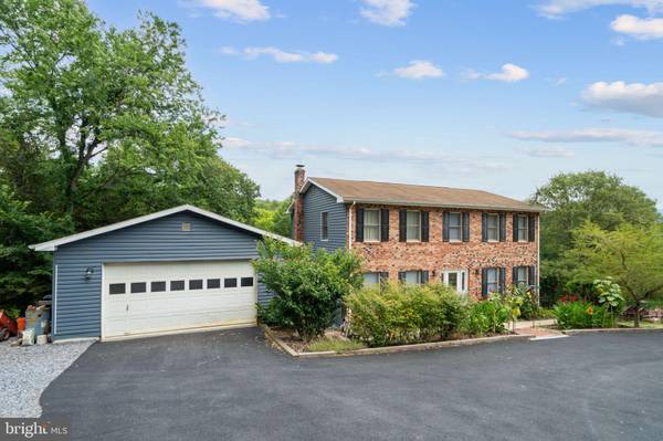 1449 T BIRD DR, Front Royal, VA 22630