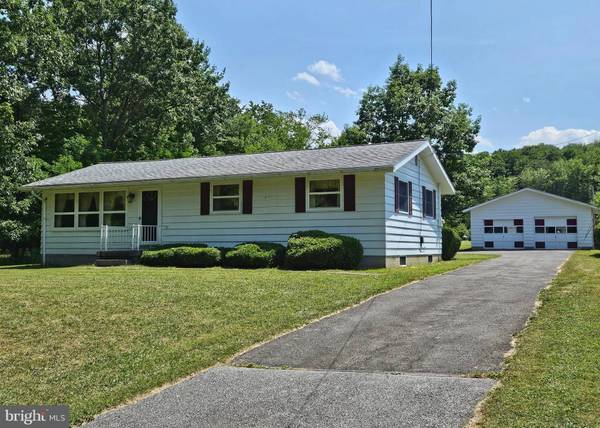 1951 REIGHTOWN RD, Tyrone, PA 16686