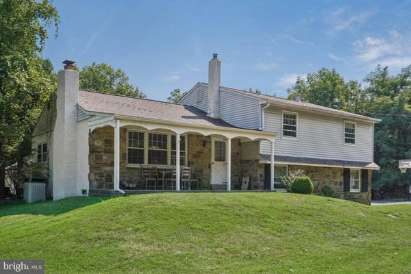 817 HOOVER RD, Blue Bell, PA 19422