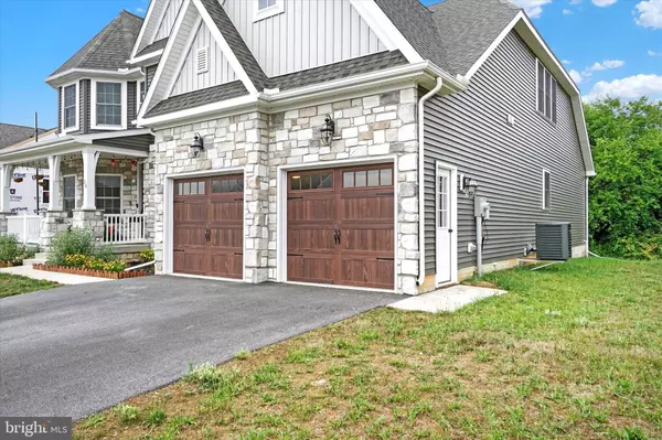 Stewartstown, PA 17363,35 CLOVERFIELD ST