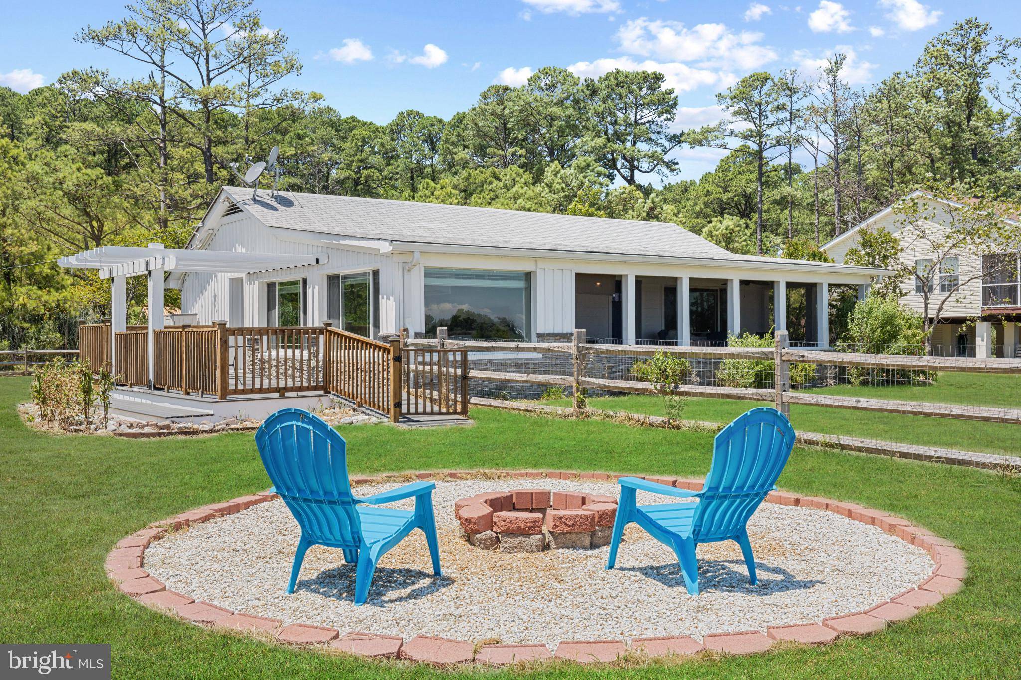 14554 E WAY, Scotland, MD 20687