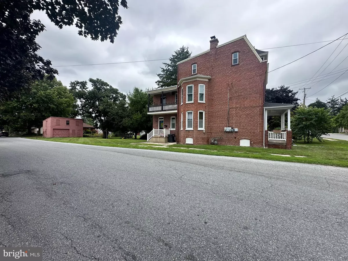 Columbia, PA 17512,1401 MANOR ST