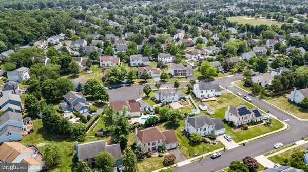 Kendall Park, NJ 08824,26 ELEANOR DR