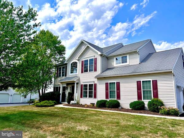 45 SWEETWATER LN, Wernersville, PA 19565