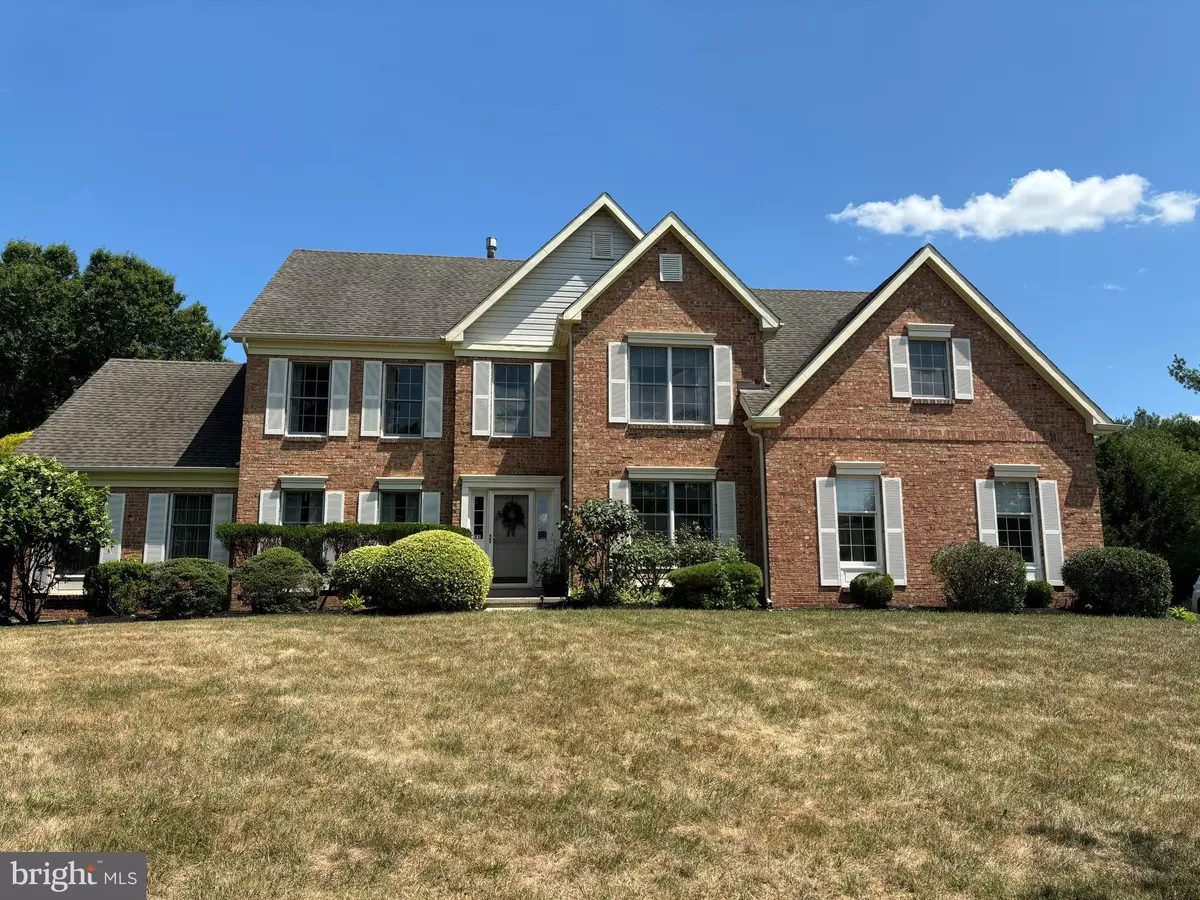 West Windsor, NJ 08550,21 OAKWOOD WAY